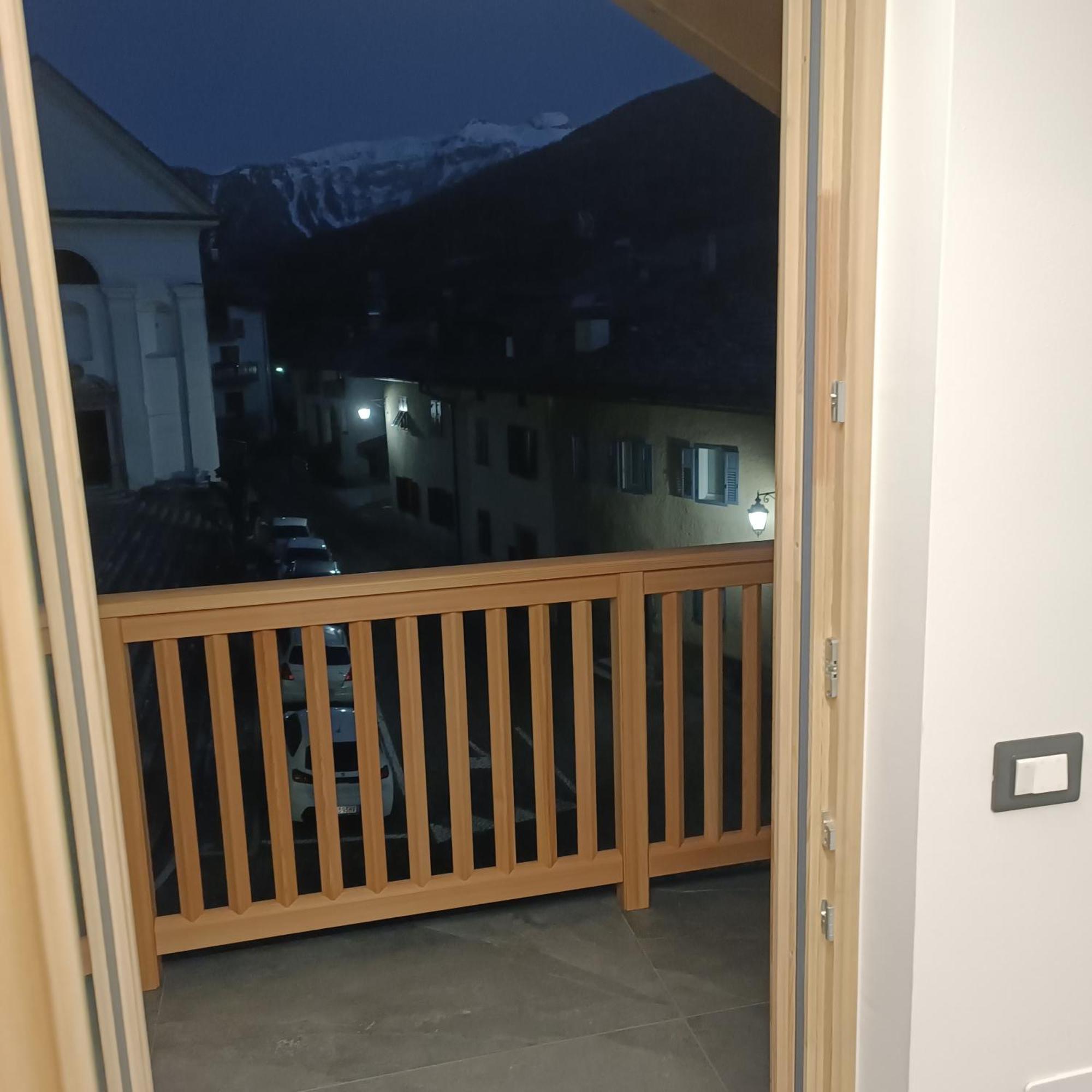 Casa Anita Lägenhet Mezzana  Exteriör bild